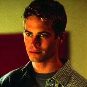 Fotoğraf Asla Yabancılarla Oynama