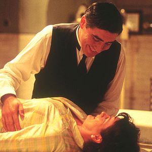 Fotoğraf Alfred Molina