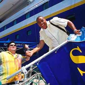 Fotoğraf Çılgınlar Gemisi