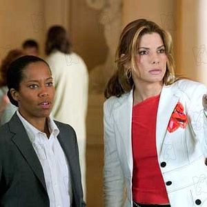 Fotoğraf Güzel Dedektif 2: Silahlı ve Cazibeli