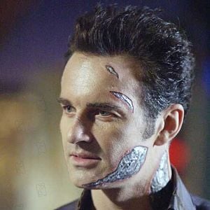 Fotoğraf Julian McMahon