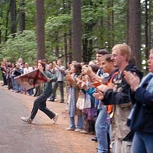 Fotoğraf Lou Taylor Pucci