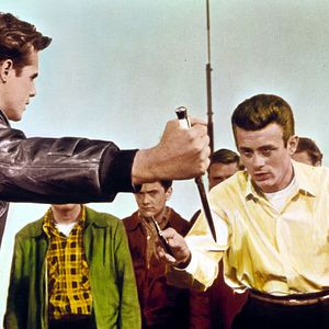 Fotoğraf Asi Gençlik