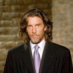 Fotoğraf John Glover