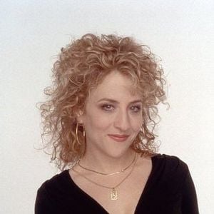 Fotoğraf Bitty Schram