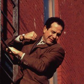 Fotoğraf Tony Shalhoub