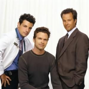 Fotoğraf Strong Medicine