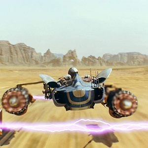 Fotoğraf Star Wars: Bölüm I - Gizli Tehlike