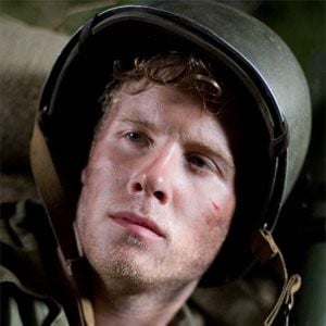 Fotoğraf Ashton Holmes