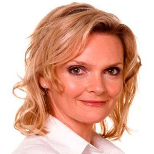 Fotoğraf Sharon Small