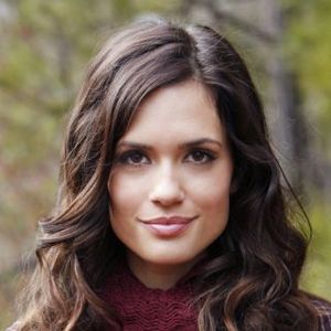 Fotoğraf Torrey DeVitto