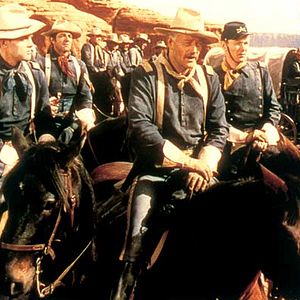 Fotoğraf Sarı Kurdeleli Kız