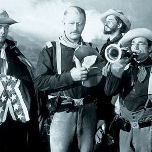 Fotoğraf Sarı Kurdeleli Kız