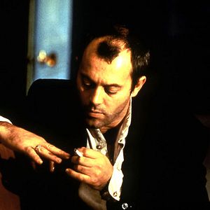 Fotoğraf Mezarını Derin Kaz