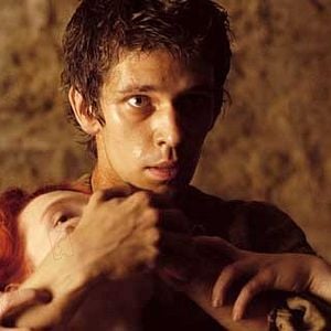 Fotoğraf Koku: Bir Katilin Hikayesi