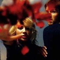 Fotoğraf Stay Alive