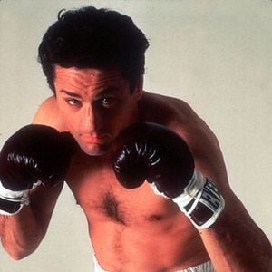 Fotoğraf Kızgın Boğa