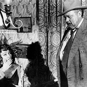 Fotoğraf Bitmeyen Balayı