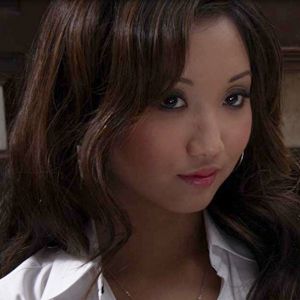 Fotoğraf Brenda Song