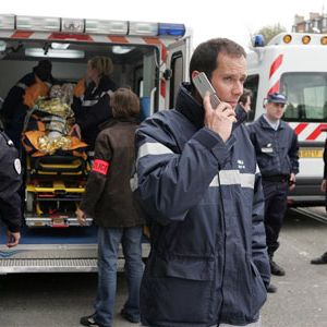 Fotoğraf Équipe médicale d'urgence