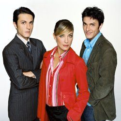 Fotoğraf Jeff et Léo, flics et jumeaux