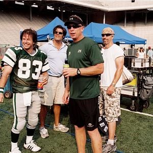 Fotoğraf Invincible