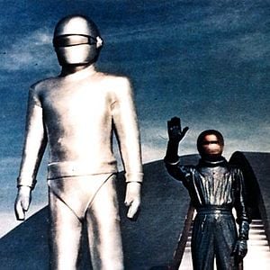 Fotoğraf Dünyanın Durduğu Gün