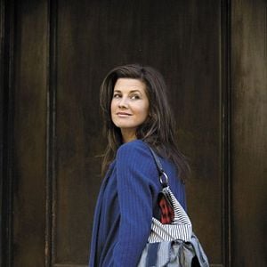 Fotoğraf Daphne Zuniga