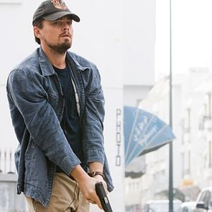 Fotoğraf Yalanlar Üstüne