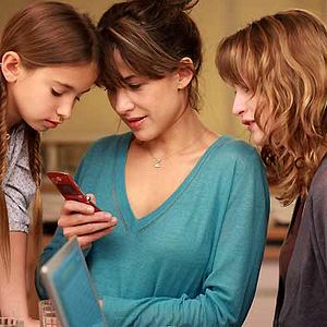 Fotoğraf LOL (Laughing Out Loud) ®