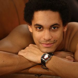 Fotoğraf Pas de secrets entre nous