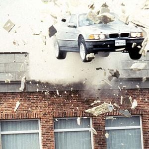 Fotoğraf Yarın Asla Ölmez