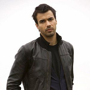 Fotoğraf Survivors (2008)