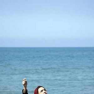 Fotoğraf Elly Hakkında