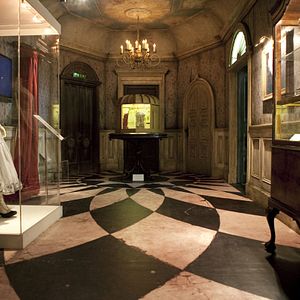 Fotoğraf Alis Harikalar Diyarında