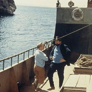 Fotoğraf Tenten ve Altın Post