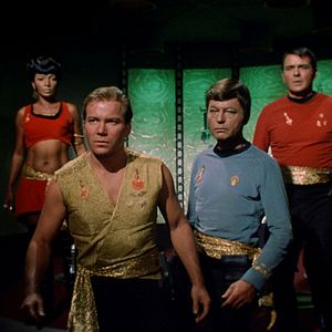 Fotoğraf DeForest Kelley