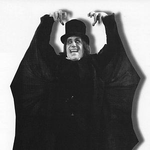 Fotoğraf London After Midnight