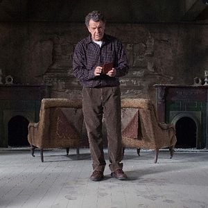 Fotoğraf John Noble