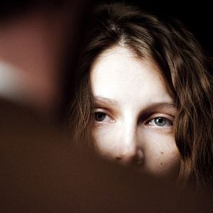 Fotoğraf Duvarın Arkasında 3D