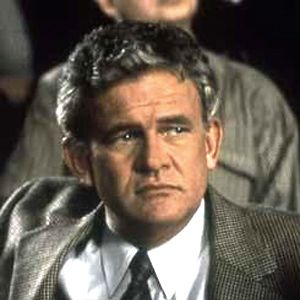 Fotoğraf Holmes Osborne