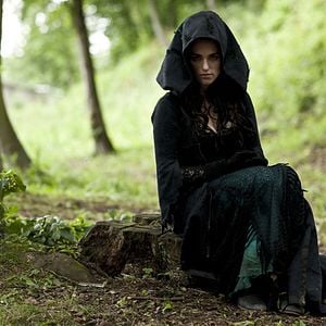 Fotoğraf Katie McGrath