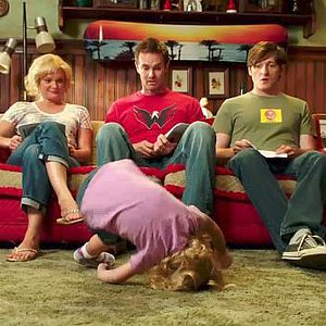 Fotoğraf Raising Hope