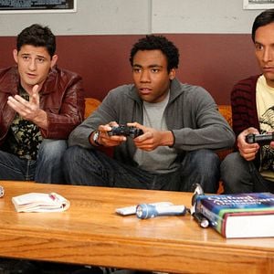 Fotoğraf Danny Pudi