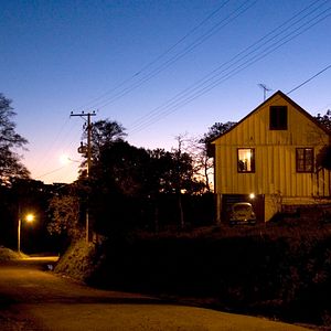 Fotoğraf Os Famosos e os Duendes da Morte