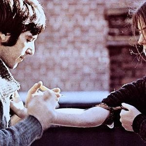 Fotoğraf Esrar Bitti