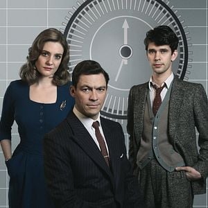 Fotoğraf Romola Garai