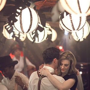 Fotoğraf Romola Garai