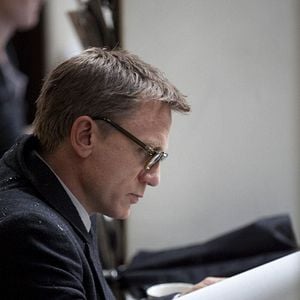 Fotoğraf Ejderha Dövmeli Kız