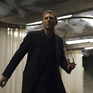 Fotoğraf Ejderha Dövmeli Kız